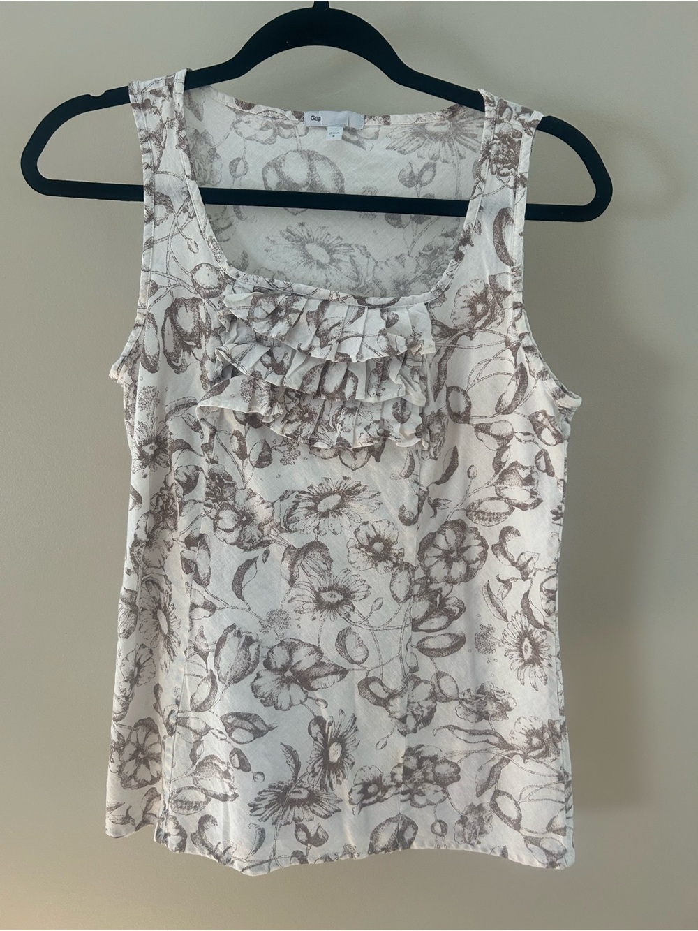 GAP Linen Cream Floral Ruffle Sleeveless Blouse